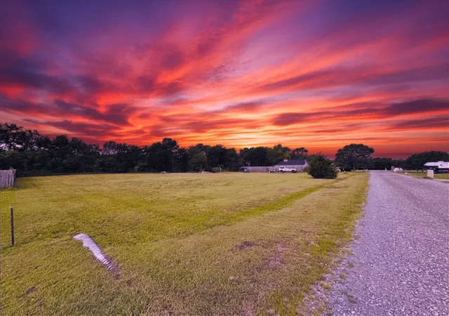 Homes for sale in Trenton, TX | 271 County Road 4443, Trenton, TX 75490 | MLS# 21297594