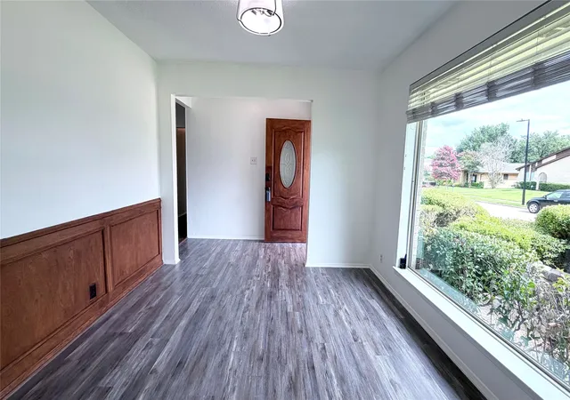 Photo 3 of Single family home for sale at 1521 Leicester St, Garland, TX 75044 | MLS# 21303072 | Listing updated on 2026-09-01
