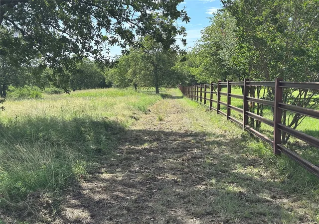 Homes for sale in Springtown, TX | 570 Big Salty Ln, Springtown, TX 76082 | MLS# 21303101
