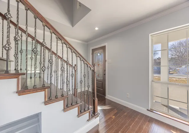 Photo 2 of Single family home for sale at 109 W Marguerita Dr, Garland, TX 75040 | MLS# 21303120 | Listing updated on 2026-08-22