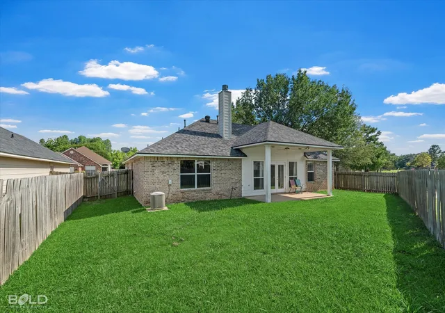 Photo 3 of Single family home for sale at 164 Palladium Ln, Shreveport, LA 71115 | MLS# 21303031 | Listing updated on 2026-08-24