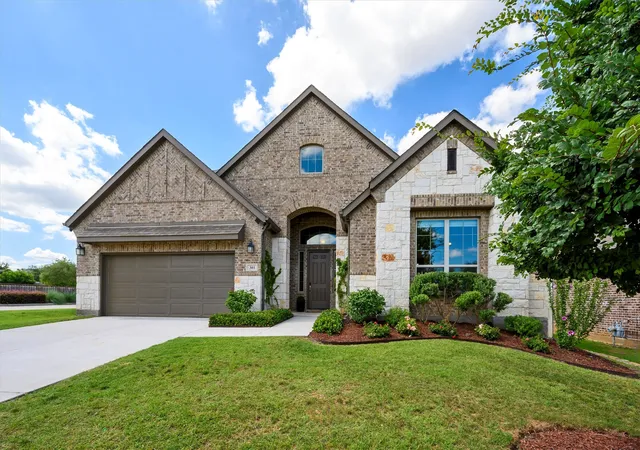 Homes for sale in Mc Kinney, TX | 301 Green Valley Dr, Mc Kinney, TX 75071 | MLS# 21301944