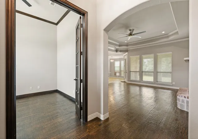 Photo 3 of Single family home for sale at 108 Odonna Dr, Waxahachie, TX 75165 | MLS# 21296289 | Listing updated on 2026-09-29