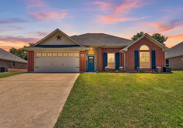 Homes for sale in Joshua, TX | 309 Catherine St, Joshua, TX 76058 | MLS# 21302990