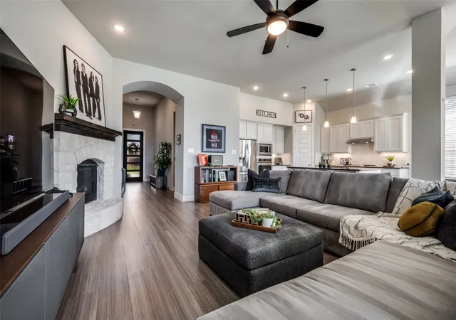 Photo 3 of Single family home for sale at 3921 Redbud Dr, Aubrey, TX 76227 | MLS# 21302965 | Listing updated on 2026-08-22