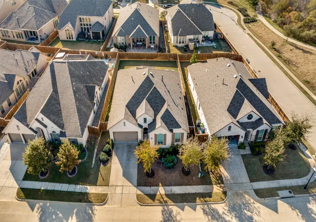 Photo 3 of Single family home for sale at 3921 Redbud Dr, Aubrey, TX 76227 | MLS# 21302965 | Listing updated on 2026-08-22