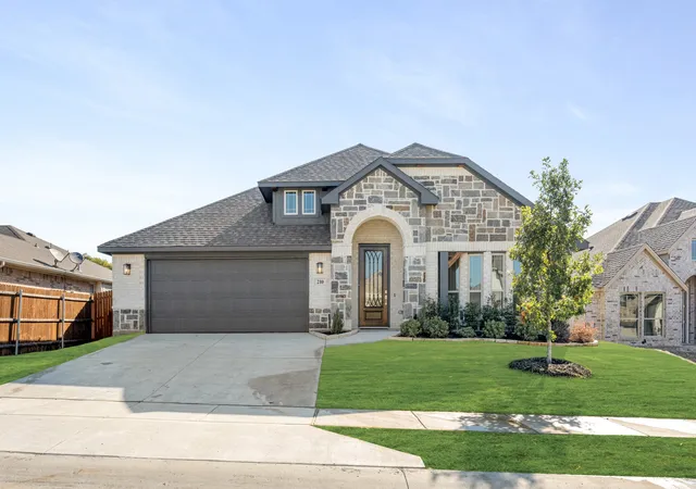 Photo 1 of Single family home for sale at 210 Comanche Trl, Alvarado, TX 76009 | MLS# 21303172 | Listing updated on 2026-10-07