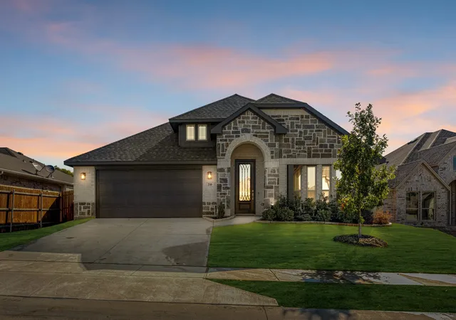 Photo 2 of Single family home for sale at 210 Comanche Trl, Alvarado, TX 76009 | MLS# 21303172 | Listing updated on 2026-10-07