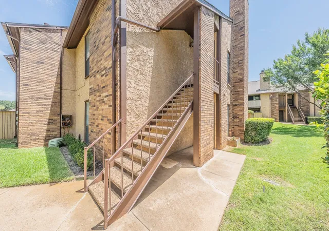 Photo 1 of Condo for sale at 1204 Harwell Dr #2114, Arlington, TX 76011 | MLS# 21303177 | Listing updated on 2026-09-26