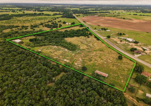 Homes for sale in Lipan, TX | 10405 Lipan Hwy, Lipan, TX 76462 | MLS# 21303074