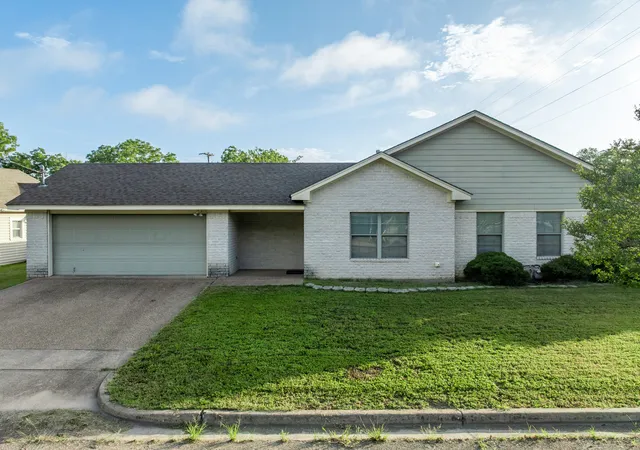 Homes for sale in West, TX | 210 S Reagan St, West, TX 76691 | MLS# 21303196