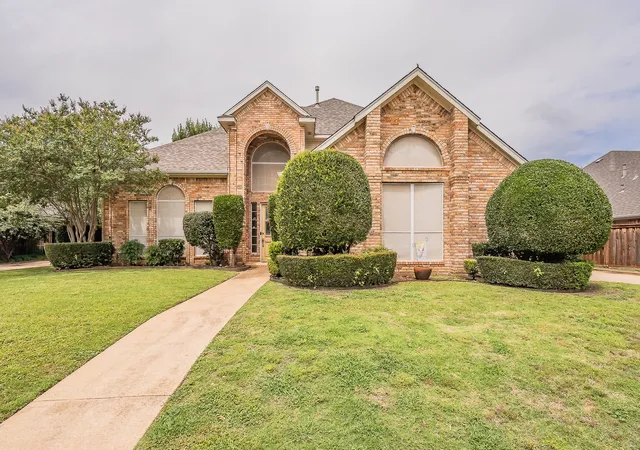 Homes for sale in Colleyville, TX | 4108 Wellington Dr, Colleyville, TX 76034 | MLS# 21303014