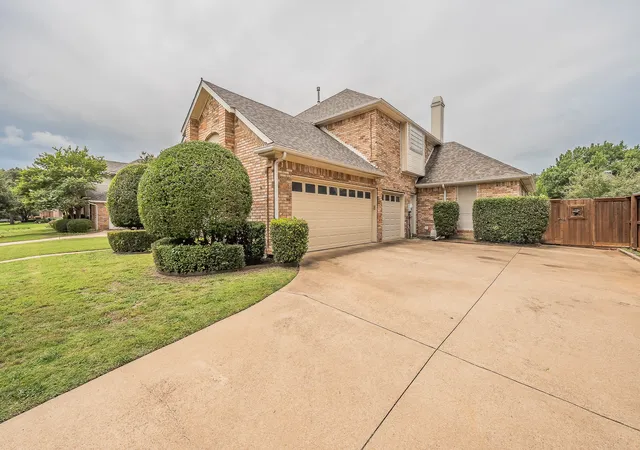 Homes for sale in Colleyville, TX | 4108 Wellington Dr, Colleyville, TX 76034 | MLS# 21303014