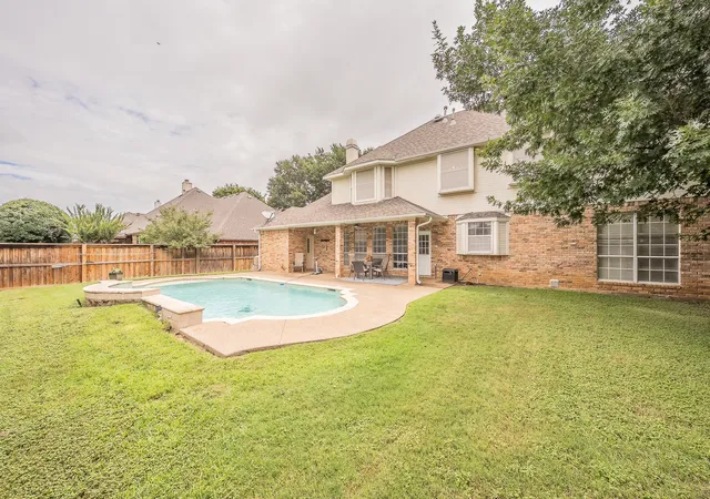 Homes for sale in Colleyville, TX | 4108 Wellington Dr, Colleyville, TX 76034 | MLS# 21303014