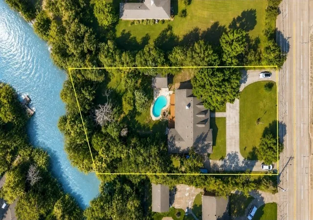 Photo 1 of Single family home for sale at 218 New Market Rd, Mesquite, TX 75149 | MLS# 21233295 | Listing updated on 2026-08-22