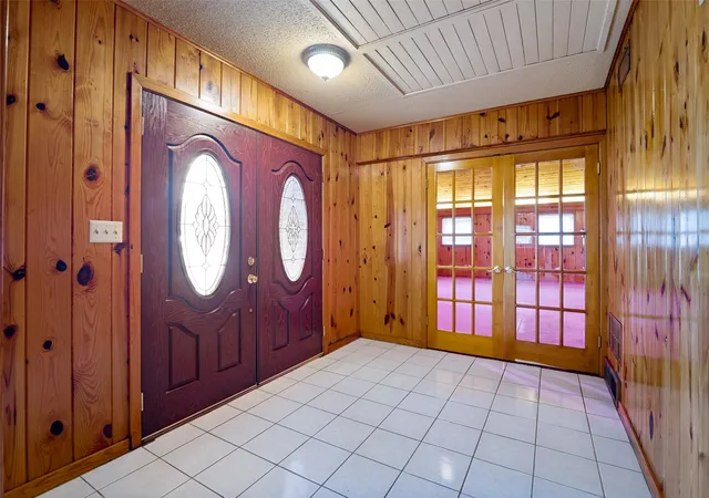 Photo 4 of Single family home for sale at 401 N Main St, Bogata, TX 75417 | MLS# 21301367 | Listing updated on 2026-10-08
