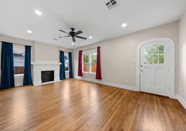 4th image of 2600 N 17Th St, Waco, TX 76708 | MLS# 21301976