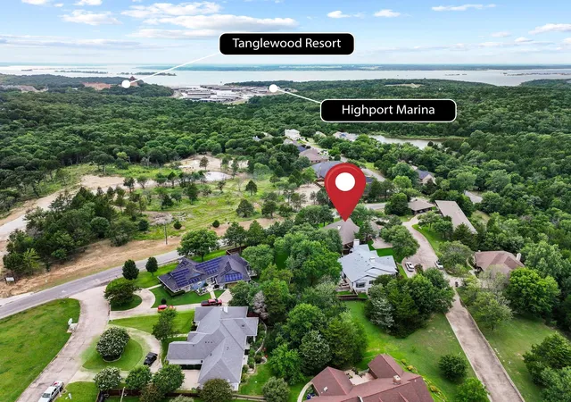 Homes for sale in Pottsboro, TX | 10 Fairway Loop Dr, Pottsboro, TX 75076 | MLS# 21302467