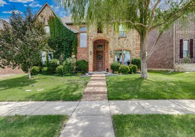 Photo 3 of Single family home for sale at 3608 Bright Star Wy, Plano, TX 75074 | MLS# 21302471 | Listing updated on 2026-07-17