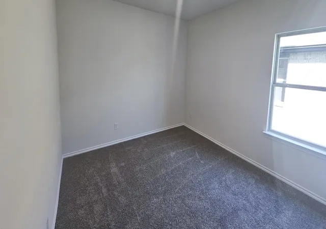 Photo 4 of Single family home for sale at 228 Pheasant Run Rd, Terrell, TX 75160 | MLS# 21303248 | Listing updated on 2026-10-02