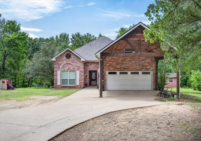 Homes for sale in Malakoff, TX | 5261 Alta Vis, Malakoff, TX 75148 | MLS# 21303075