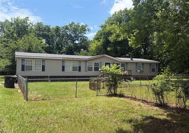 Homes for sale in Elm Grove, LA | 9114 Hwy 71, Elm Grove, LA 71051 | MLS# 21302086
