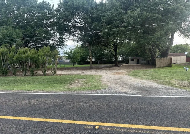 Photo 2 of Land for sale at 608 W Walcott St, Pilot Point, TX 76258 | MLS# 21298040 | Listing updated on 2026-08-22