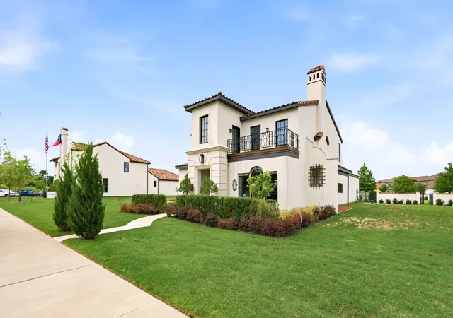 Photo 3 of Single family home for sale at 2913 Lakeside Village Blvd, Flower Mound, TX 75022 | MLS# 21269760 | Listing updated on 2026-08-22