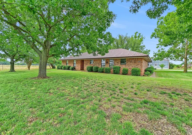 Photo 1 of Single family home for sale at 1730 Mackey Rd, Howe, TX 75459 | MLS# 21303455 | Listing updated on 2026-08-21