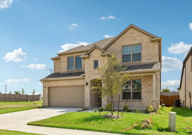 Photo 3 of Sale Pending at 3605 High Valley Dr, Mc Kinney, TX 75071 | MLS# 21303460 | Listing updated on 2026-08-21