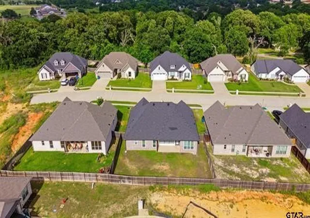 Photo 3 of Single family home for sale at 719 Liberty St, Bullard, TX 75757 | MLS# 21303489 | Listing updated on 2026-09-25