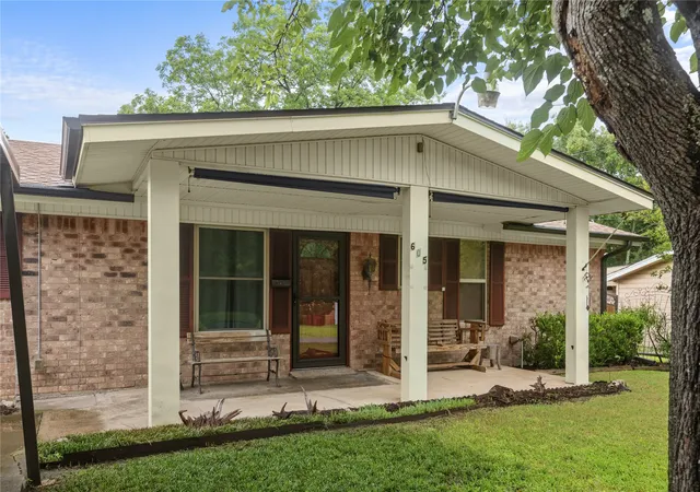 image of 605 S Ricketts St, Sherman, TX 75092 | MLS# 21302612