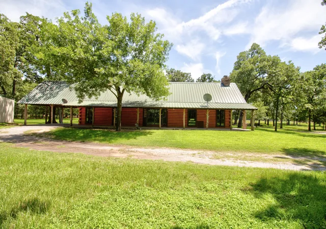 Homes for sale in Collinsville, TX | 1466 Pearce St, Collinsville, TX 76233 | MLS# 21297920