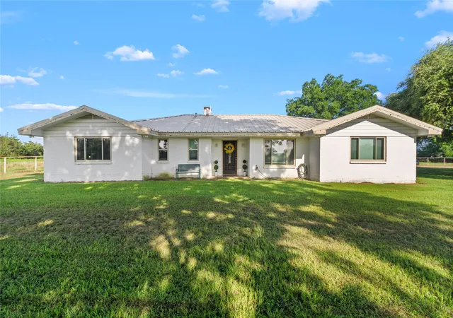 Homes for sale in Fairfield, TX | 250 Williford St, Fairfield, TX 75840 | MLS# 21303560