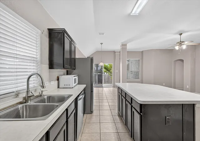 Photo 2 of Single family home for sale at 419 Red Sage Ln, Duncanville, TX 75137 | MLS# 21303201 | Listing updated on 2026-08-22