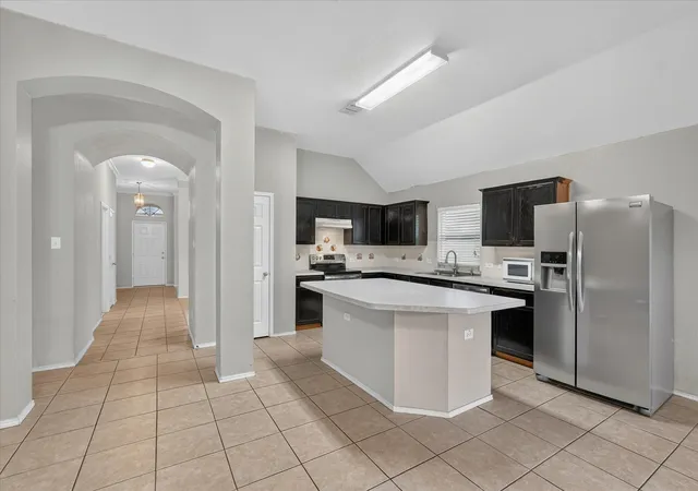 Photo 4 of Single family home for sale at 419 Red Sage Ln, Duncanville, TX 75137 | MLS# 21303201 | Listing updated on 2026-08-22