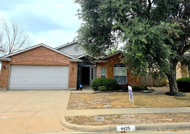 Photo 1 of Single family home for sale at 4425 Chaparral Creek Dr, Fort Worth, TX 76123 | MLS# 21301714 | Listing updated on 2026-09-29