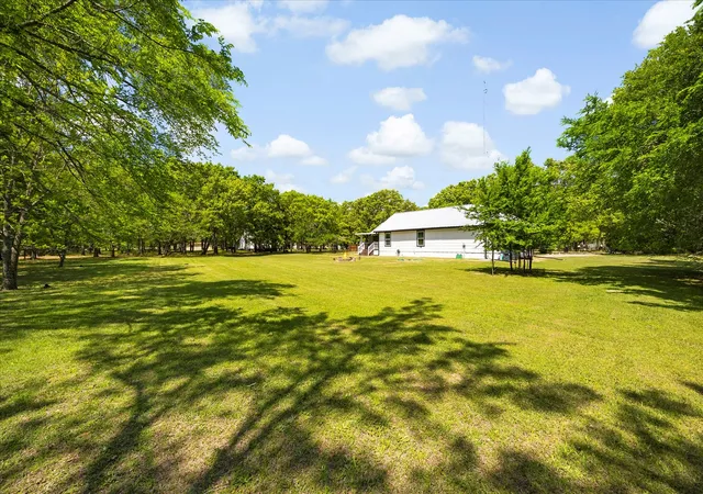 Photo 3 of Sale Pending at 2611 Private Road 2410, Quinlan, TX 75474 | MLS# 21303601 | Listing updated on 2026-09-01