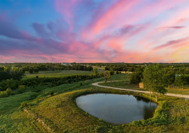 Land for sale at 4864 S Hwy 77 Hwy, Lorena, TX 76655 | MLS# 21291438