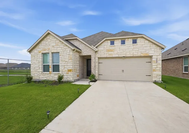Photo 1 of Single family home for sale at 1236 Haggetts Pond Rd, Forney, TX 75126 | MLS# 21303244 | Listing updated on 2026-08-22