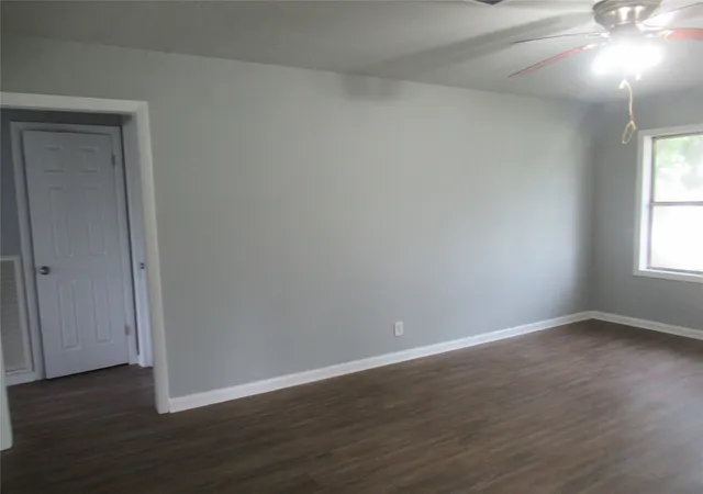 Photo 3 of Single family home for sale at 2513 Rosedale Pl, Bossier City, LA 71111 | MLS# 21303647 | Listing updated on 2026-08-27