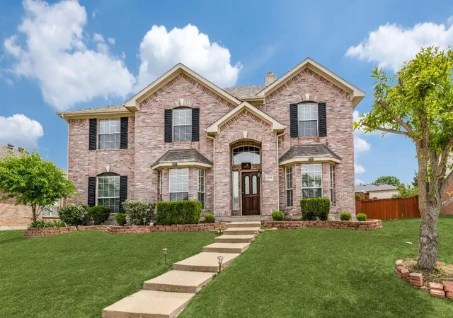 Photo 1 of Single family home for sale at 3926 Rolling Oaks Dr, Carrollton, TX 75007 | MLS# 21303645 | Listing updated on 2026-08-19