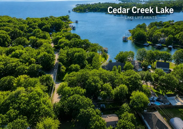 Photo 2 of Single family home for sale at 143 Chillacothe Trl, Mabank, TX 75156 | MLS# 21303688 | Listing updated on 2026-09-16