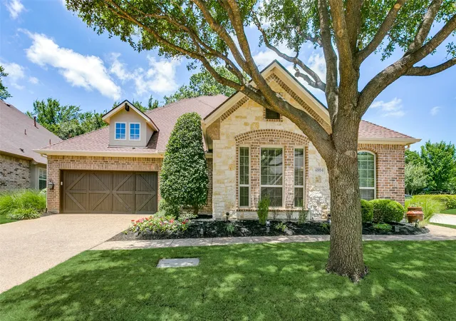 Single family home for sale at 4804 Taylor Ln, Grapevine, TX 76051 | MLS# 21298887