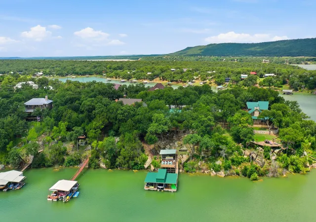 Homes for sale in Gordon, TX | 402 Lake Point Dr, Gordon, TX 76453 | MLS# 21303333