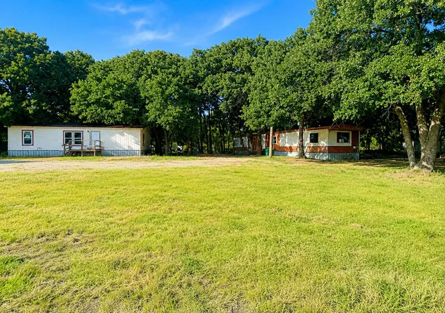 Photo 4 of Manufactured home for sale at 15531 City Ct, Kemp, TX 75143 | MLS# 21303716 | Listing updated on 2026-07-15
