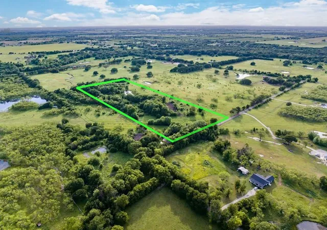 Homes for sale in Post Oak Bend, TX | 2257 County Road 280, Post Oak Bend, TX 75142 | MLS# 21302908