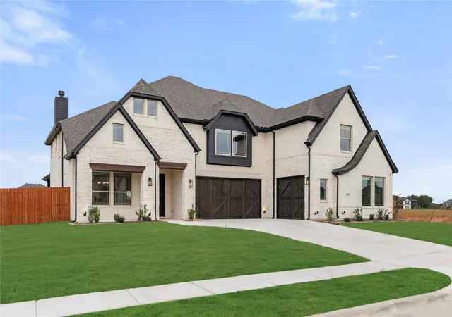 Photo 1 of Sale Pending at 151 Memory Ln, Waxahachie, TX 75165 | MLS# 21303733 | Listing updated on 2026-09-30