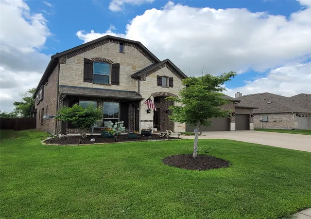 Photo 3 of Single family home for sale at 125 Providence Dr, Van Alstyne, TX 75495 | MLS# 21303750 | Listing updated on 2026-09-27