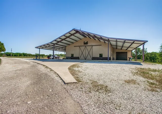 Photo 3 of Land for sale at 1510 Hawkins Rd, Whitesboro, TX 76273 | MLS# 21287202 | Listing updated on 2026-09-16